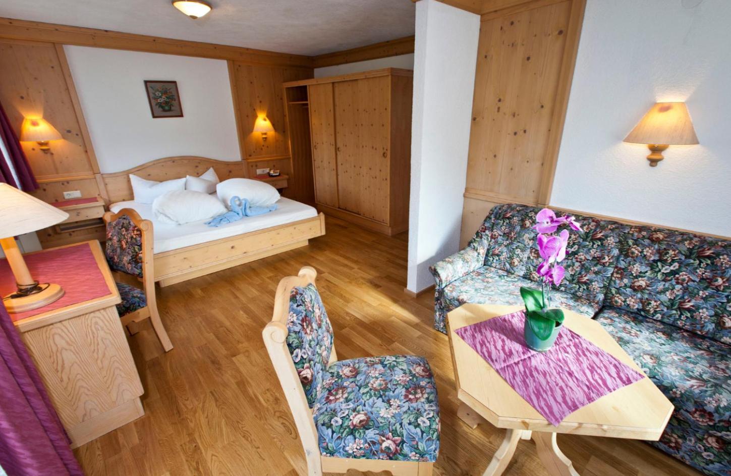 Gasthof Kristall - Themenfruehstueck Nauders Extérieur photo